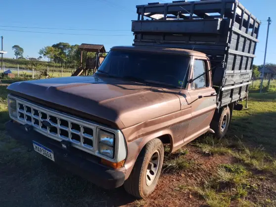 FORD F-1000 3.9 SUPER SÉRIE 4X2 CS 8V TURBO DIESEL 2P MANUAL