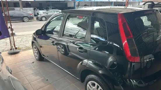 FORD-FIESTA-2014
