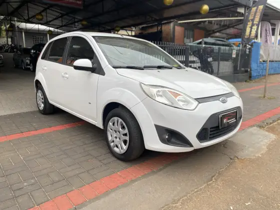 FORD FIESTA 1.6 ROCAM HATCH 8V FLEX 4P MANUAL