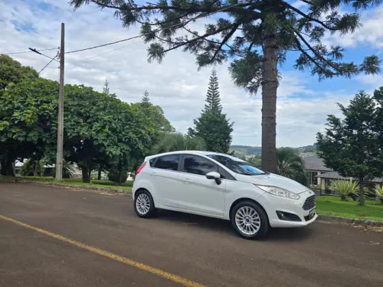 FORD FIESTA 1.6 TITANIUM HATCH 16V FLEX 4P AUTOMÁTICO