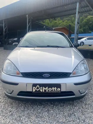 FORD FOCUS 1.6 GL 8V GASOLINA 4P MANUAL