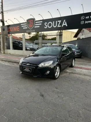 FORD FOCUS 2.0 SE PLUS 16V FLEX 4P POWERSHIFT