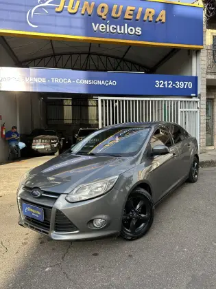 FORD FOCUS 2.0 SE SEDAN 16V FLEX 4P AUTOMÁTICO