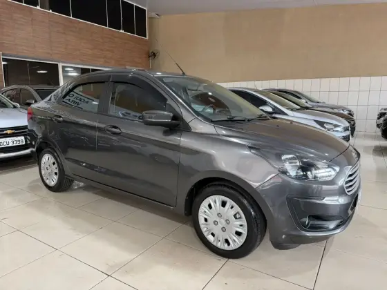 FORD KA 1.5 TI-VCT FLEX TITANIUM SEDAN AUTOMÁTICO