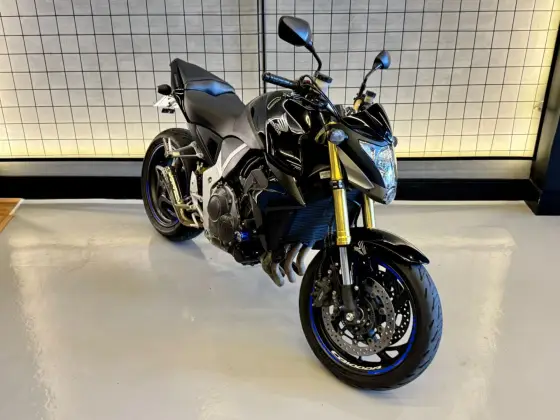 HONDA CB 1000R 