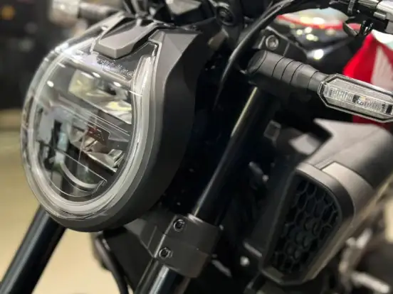 HONDA-CB 650R E-CLUTCH HONDA-CB 650R E-CLUTCH-2026