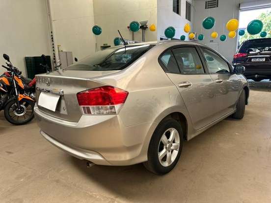 HONDA-CITY-2010