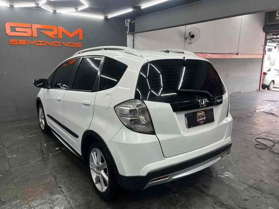 HONDA-FIT-2013