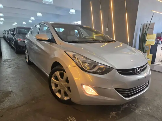 HYUNDAI ELANTRA 1.8 GLS 16V GASOLINA 4P AUTOMÁTICO HYUNDAI ELANTRA 1.8 GLS 16V GASOLINA 4P AUTOMÁTICO