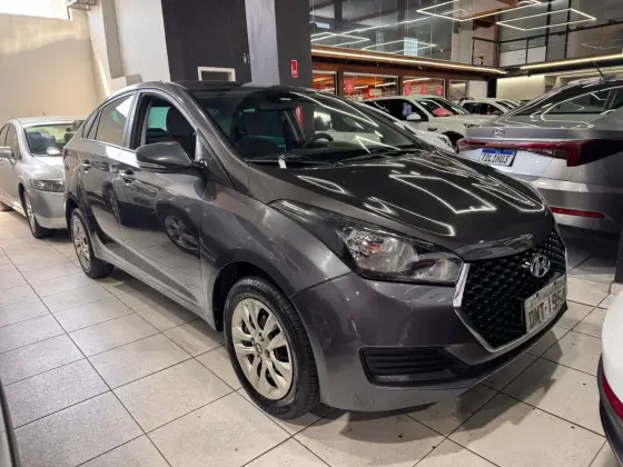 HYUNDAI HB20S 1.0 COMFORT PLUS 12V FLEX 4P MANUAL