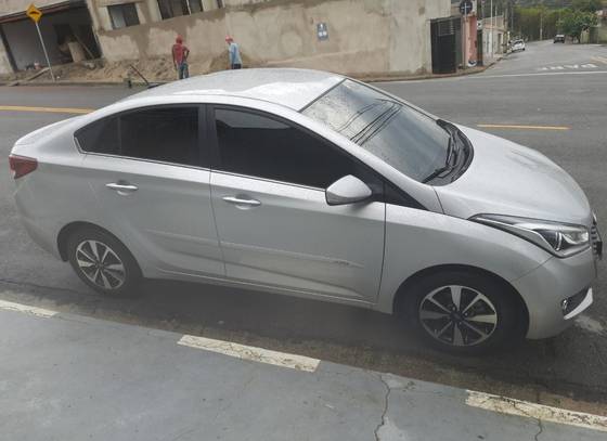 HYUNDAI HB20S 1.6 PREMIUM 16V FLEX 4P AUTOMÁTICO