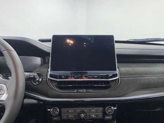JEEP-COMMANDER-2.0 HURRICANE 4 TURBO GASOLINA BLACKHAWK AT9 JEEP-COMMANDER-2026