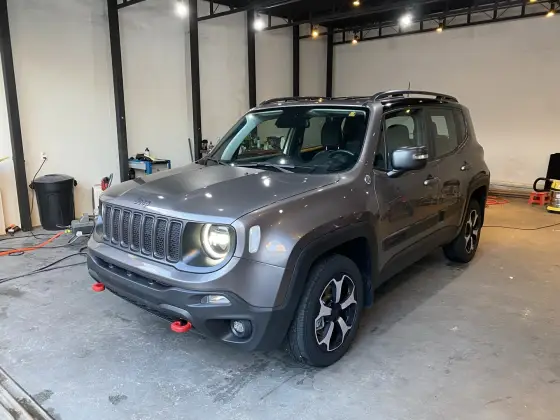 JEEP RENEGADE 2.0 16V TURBO DIESEL TRAILHAWK 4P 4X4 AUTOMÁTICO