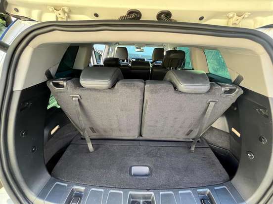 JEEP-COMMANDER-2024