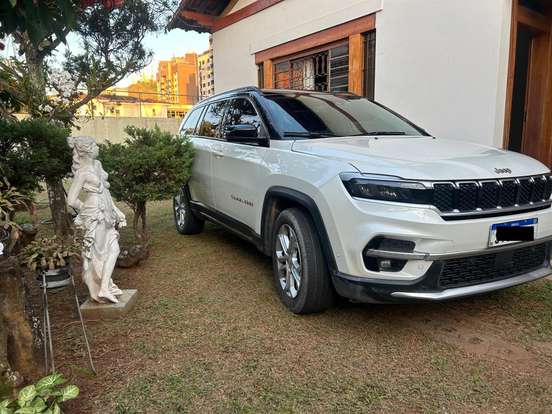 JEEP-COMMANDER-2024