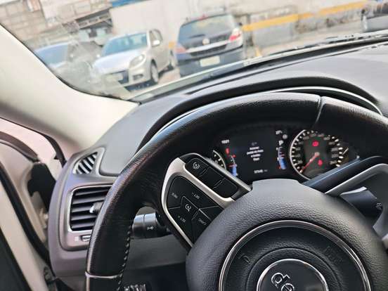 JEEP-COMPASS-2.0 16V FLEX LONGITUDE AUTOMÁTICO JEEP-COMPASS-2020