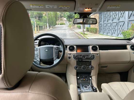 LAND ROVER-DISCOVERY 4-2013