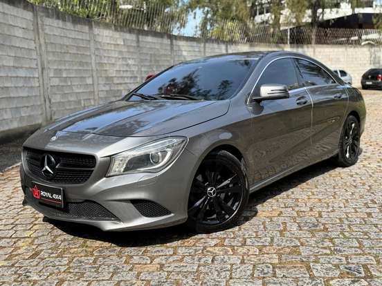 MERCEDES-BENZ-CLA 200-2016