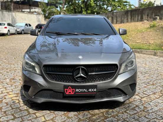 MERCEDES-BENZ-CLA 200-2016