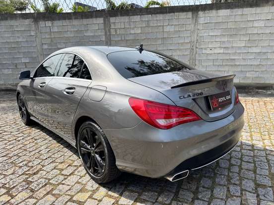 MERCEDES-BENZ-CLA 200-2016