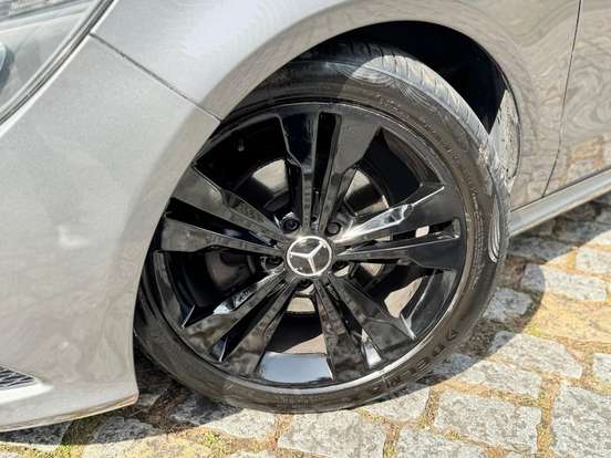 MERCEDES-BENZ-CLA 200-2016