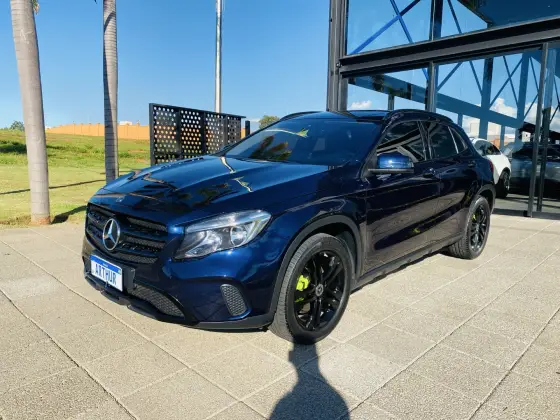MERCEDES-BENZ GLA 200 1.6 CGI FLEX STYLE 7G-DCT