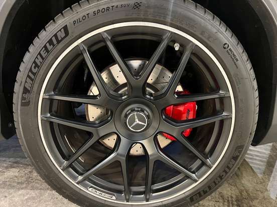 MERCEDES-BENZ-GLC 63 AMG-2018