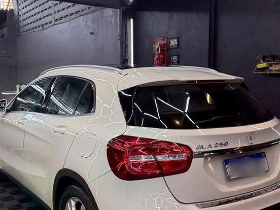 MERCEDES-BENZ-GLA 250-2.0 16V TURBO GASOLINA VISION 4P AUTOMÁTICO MERCEDES-BENZ-GLA 250-2015