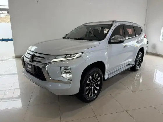 MITSUBISHI PAJERO SPORT 2.4 16V MIVEC TURBO DIESEL HPE AWD AUTOMÁTICO