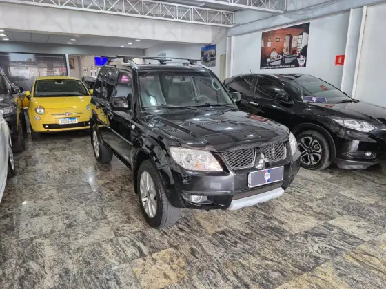 MITSUBISHI PAJERO TR4 2.0 4X2 16V 140CV FLEX 4P MANUAL