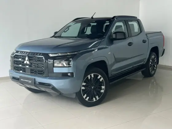 MITSUBISHI TRITON 2.4 BITURBO DIESEL CD TARMAC 4X2 AUTOMÁTICO MITSUBISHI TRITON 2.4 BITURBO DIESEL CD TARMAC 4X2 AUTOMÁTICO