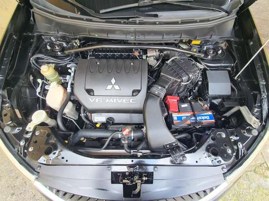 MITSUBISHI-OUTLANDER-3.0 4X4 V6 24V GASOLINA 4P AUTOMÁTICO MITSUBISHI-OUTLANDER-2007