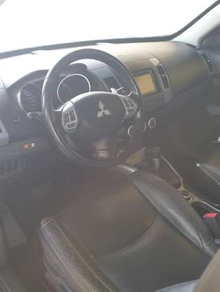 MITSUBISHI-OUTLANDER-2007