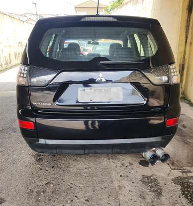 MITSUBISHI-OUTLANDER-2007