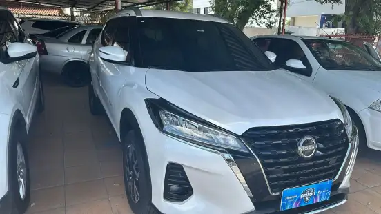 NISSAN-KICKS-2023