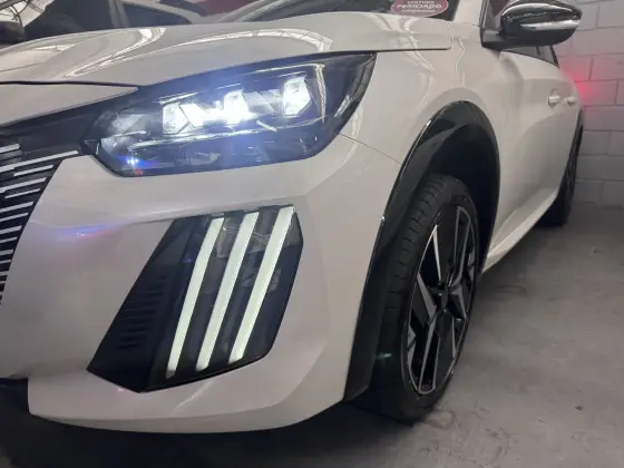 PEUGEOT 208 1.0 TURBO 200 FLEX GT CVT