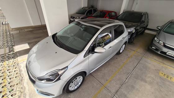 PEUGEOT 208 1.6 ALLURE 16V FLEX 4P AUTOMÁTICO