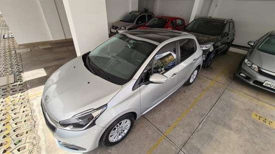 PEUGEOT-208-2016