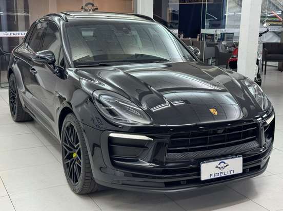 PORSCHE-MACAN-2022