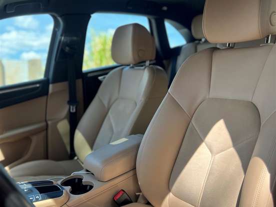 PORSCHE-MACAN-2.0 16V GASOLINA 4P AUTOMÁTICO PORSCHE-MACAN-2019
