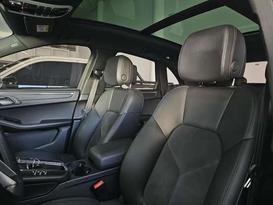 PORSCHE-MACAN-2019