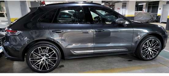 PORSCHE-MACAN-2022