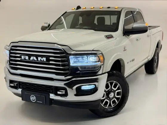 RAM 3500 6.7 I6 TURBO DIESEL LIMITED LONGHORN CD 4X4  AUTOMÁTICO