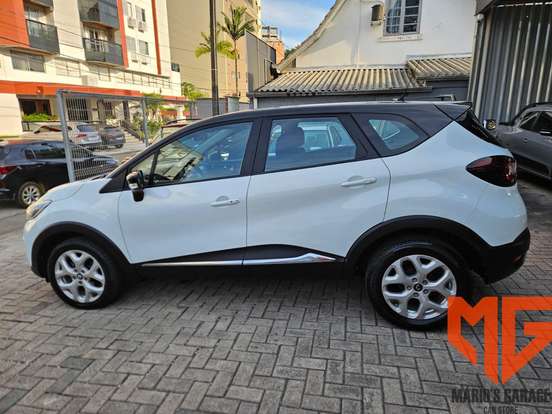 RENAULT-CAPTUR-1.6 16V SCE FLEX ZEN X-TRONIC RENAULT-CAPTUR-2017