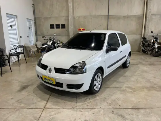 RENAULT CLIO 1.0 16V FLEX 2P MANUAL