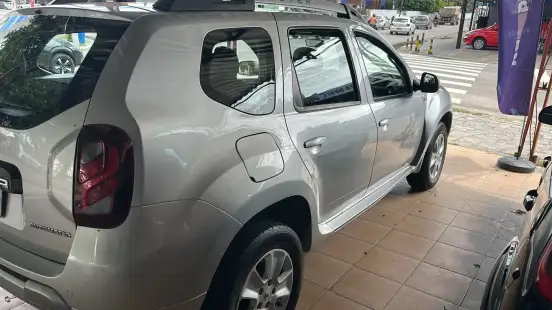 RENAULT-DUSTER-2015