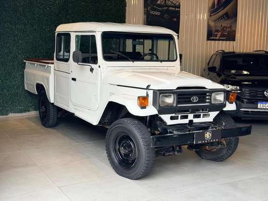 TOYOTA-BANDEIRANTE-3.7 BJ50LV-B 4X4 CHASSI LONGO DIESEL 2P MANUAL TOYOTA-BANDEIRANTE-1994