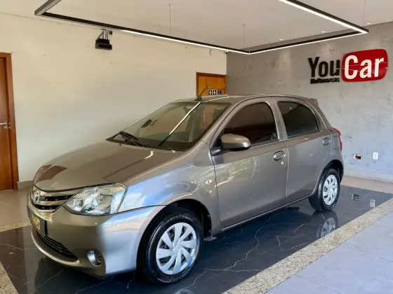 TOYOTA ETIOS 1.3 X 16V FLEX 4P MANUAL