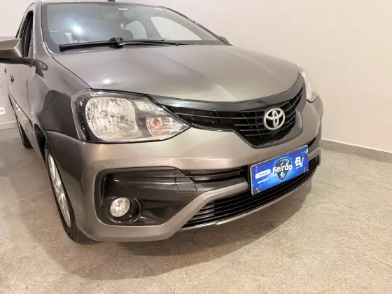 TOYOTA ETIOS 1.5 X PLUS 16V FLEX 4P AUTOMÁTICO
