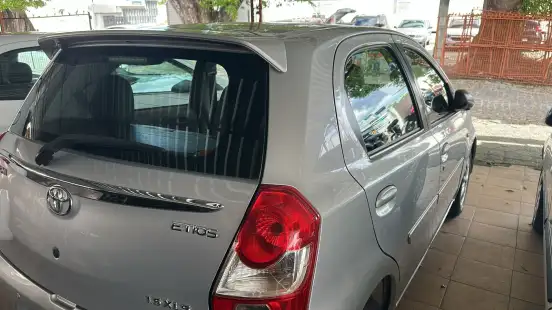 TOYOTA-ETIOS-2013